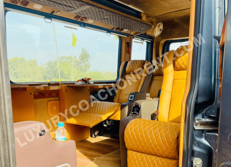 premium force urbania van on rent in delhi